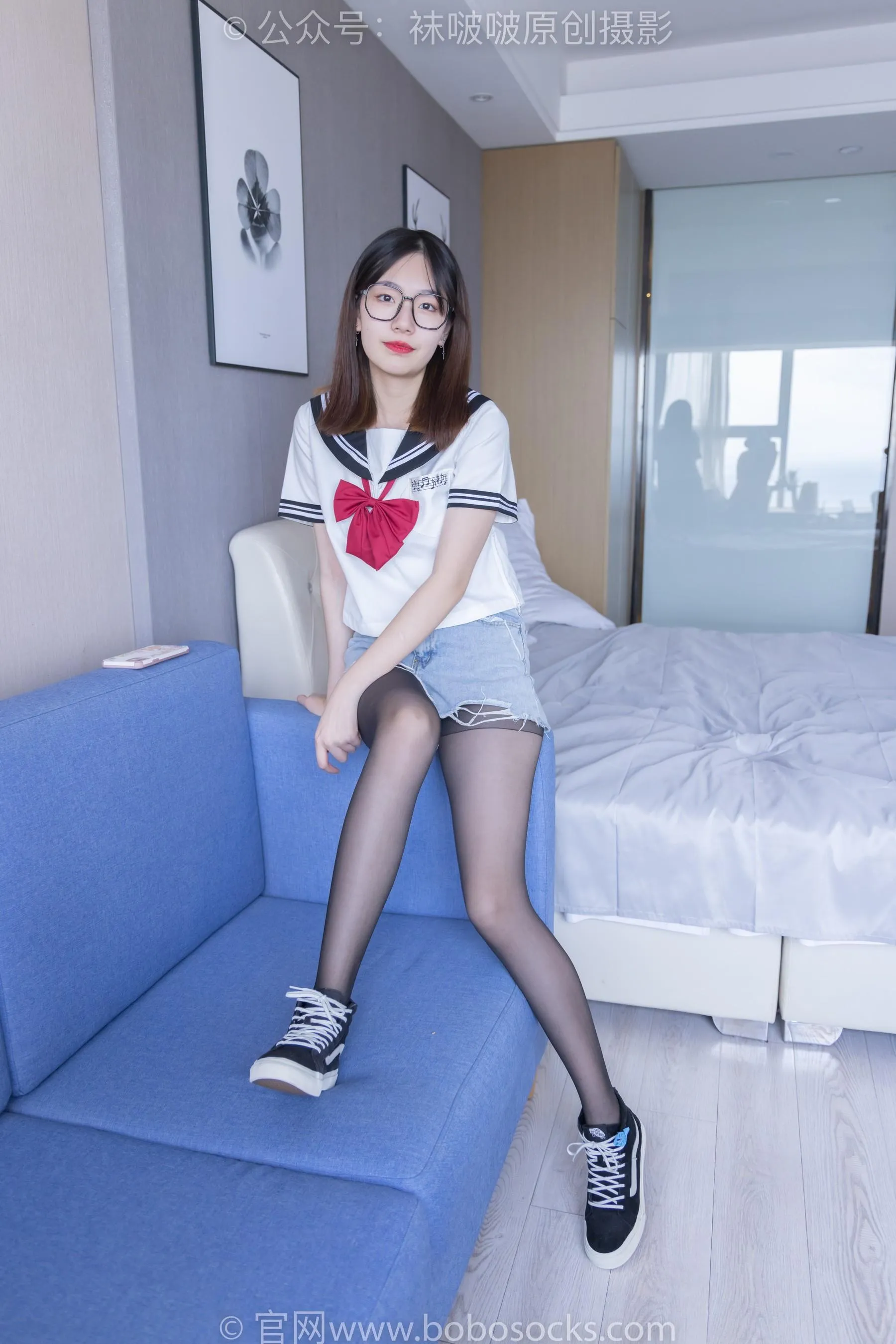 [BoBoSocks袜啵啵]NO.215 小甜豆-三双帆布鞋板鞋、厚白丝、黑丝 [90P]插图3